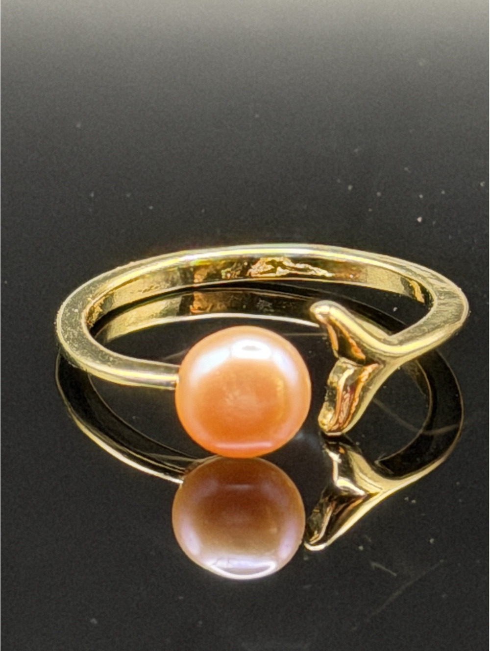 Candy+Clover Freshwater Whale Tail Mermaid Tail Freshwater Pearl Ring